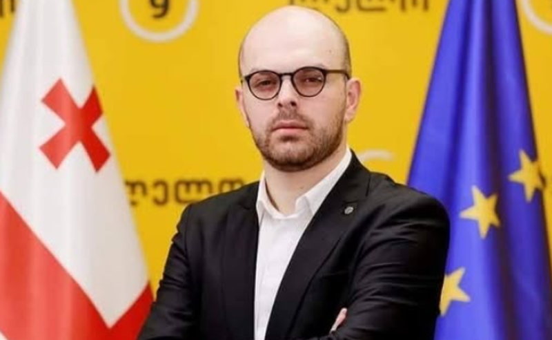 ბათუმში ჩვენი გუნდის წევრი, ვაჟა დარჩია უსაფუძვლოდ დააკავეს - "ძლიერი საქართველო"