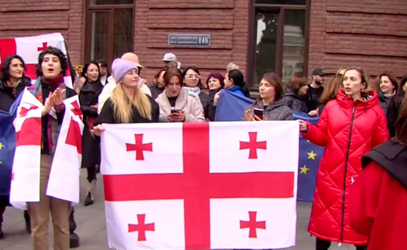 საყოველთაო გაფიცვას "ავერსის" თანამშრომლებიც შეუერთდნენ 