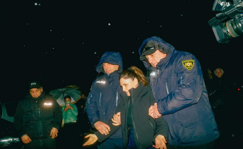 ზუგდიდის პოლიციასთან მასწავლებელი მიკო მიქავა დააკავეს