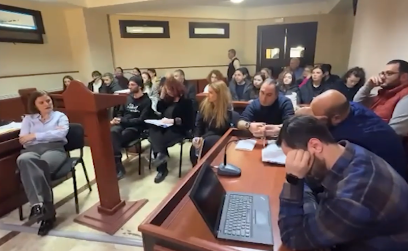 სასამართლოში აქციაზე დაკავებული 8 პირის გაერთიანებული საქმის განხილვა მიმდინარეობს