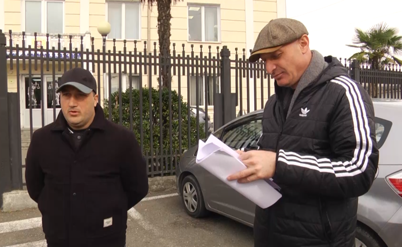 ვაჟა სირაძეზე Facebook სტატუსის გამო, ზუგდიდში, ყოფილ პოლიციელებზე ადმინისტრაციული სამართალწარმოება დაიწყეს
