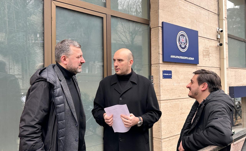 უარი არალეგიტიმურ პარლამენტს - "ერთიანობა ნაციონალური მოძრაობა" დეკლარაციების შევსებაზე უარს აცხადებს