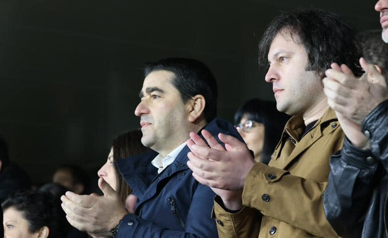 მამხილებელი განცხადება საზმაუს საბჭოს სხდომაზე - არხის რეჟისორის თქმით, ფეხბურთისას ეთერში კობახიძის რაც შეიძლება ხშირად ჩვენებას სთხოვდნენ