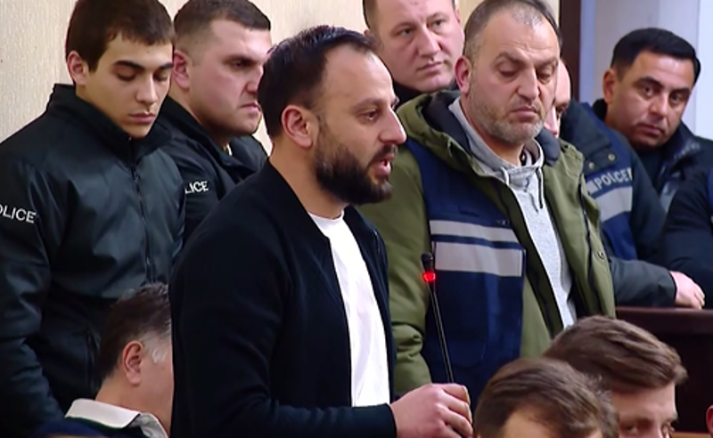 "ვისთვის იღებთ გადაწყვეტილებებს, რომ ქვეყნიდან ყველა გაიქცეს?!" - დიმიტრი ბიძინაშვილი