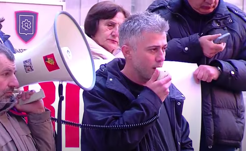 ცეცხლი არ უნდა ეკიდოს დევნილებს, ცეცხლი უნდა ეკიდოს ოლიგარქიას! - კახა კინწურაშვილი 