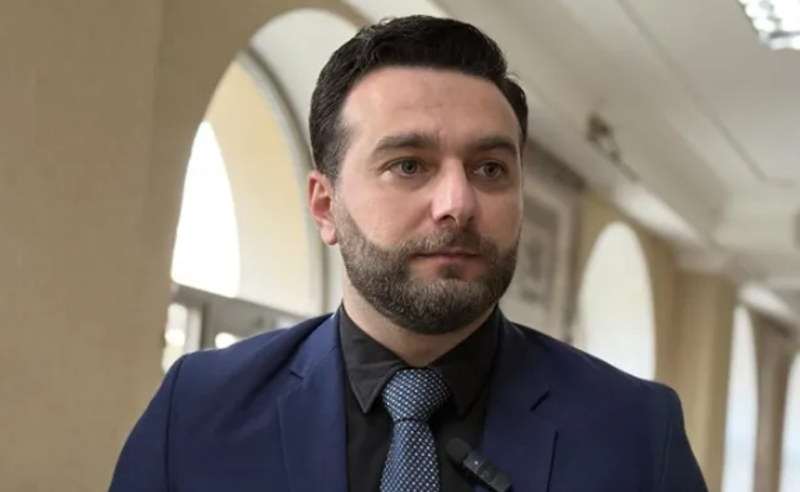 დადგენილია პოლიციელების ვინაობა, ვინც იმ ავტომობილში იმყოფებოდა, სადაც სხვიტარიძის მიმართ გაუპატიურების მუქარა განხორციელდა  - ადვოკატი 