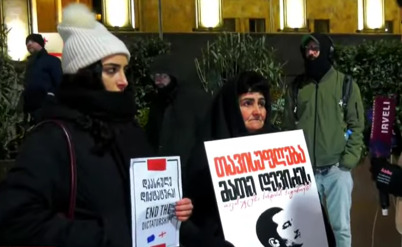 პროტესტის 85-ე დღე - რა ხდება რუსთაველის გამზირზე 