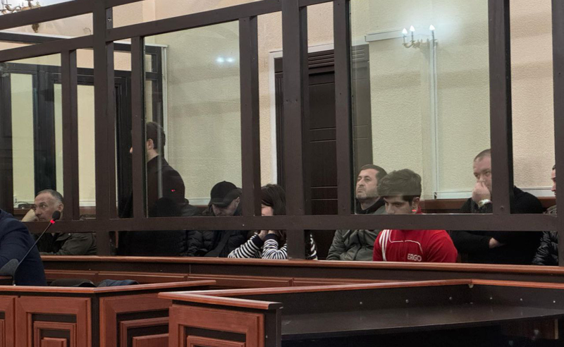22 წლის ბიჭის მკვლელობა თბილისში - ბრალდებულებს პატიმრობა შეუფარდეს
