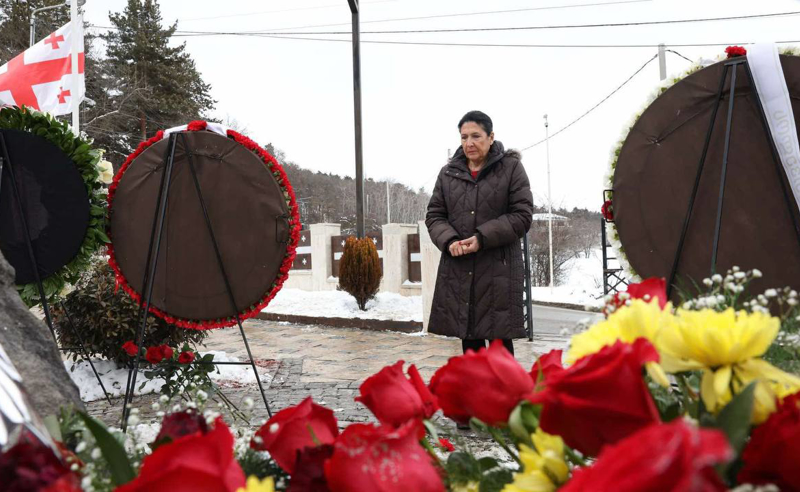 ბრძოლა ყოველთვის ღირს, 25 თებერვალი არის ბრძოლის სიმბოლო და არა დაჩოქების! - პრეზიდენტი ზურაბიშვილი 
