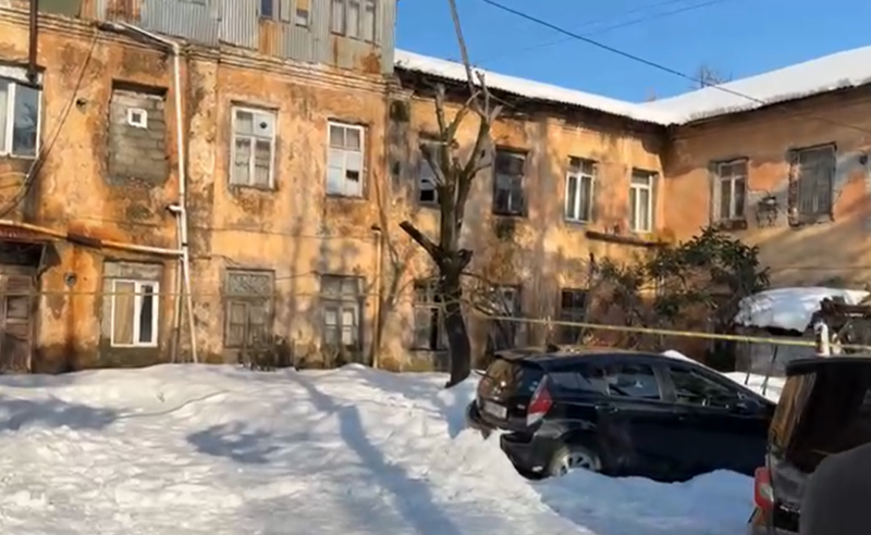 „ოცნების ქალაქში“ კორპუსის სახურავის ჩამონგრევის შედეგად ერთი ადამიანი დაშავდა