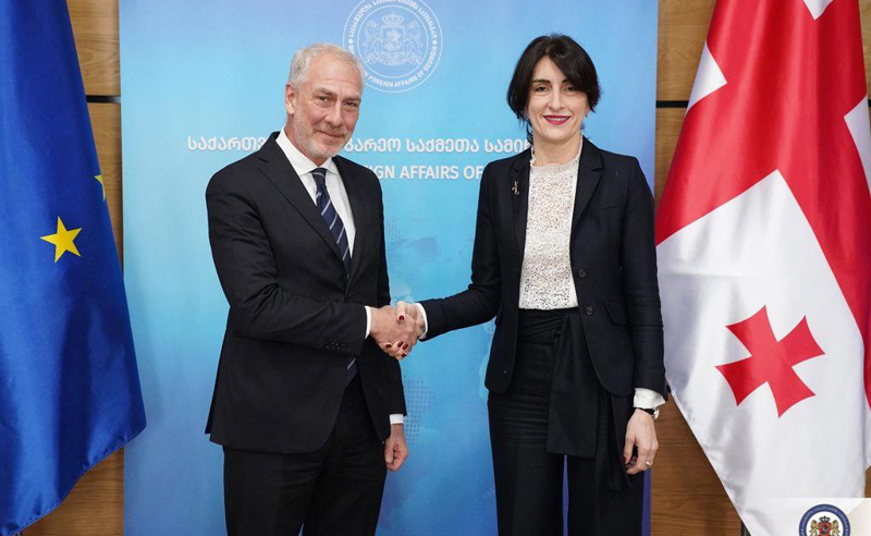 რატომ შეხვდა იტალიის ელჩი "ოცნების" თვითგამოცხადებულ საგარეო საქმეთა მინისტრს? - დებატები იტალიაში