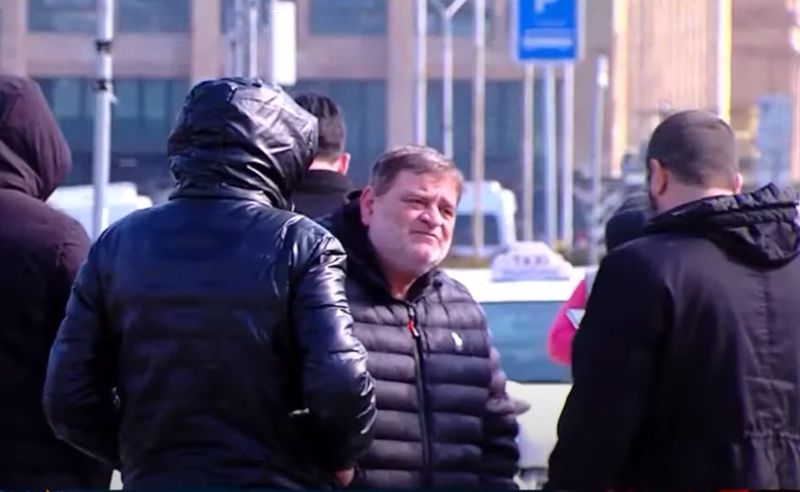 ტაქსის მძღოლები სატარიფო პოლიტიკას აპროტესტებენ - აქცია რესპუბლიკის მოედანზე