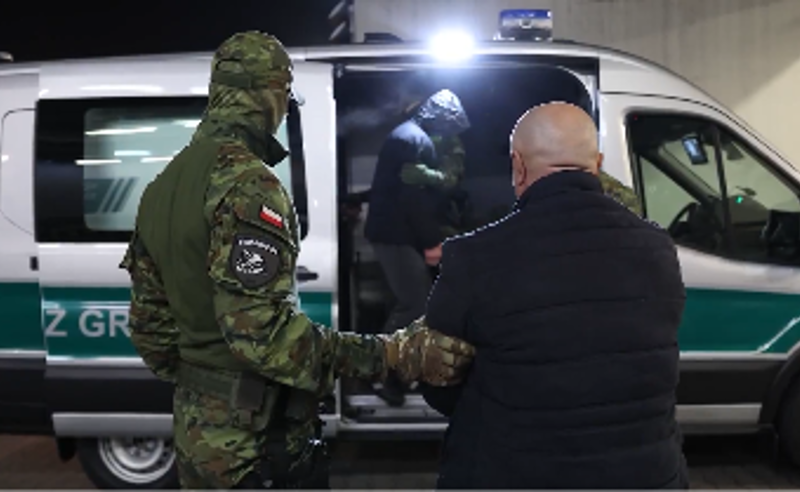 Polşa Gürcüstan vətəndaşlarını deportasiya etməyə başladı
