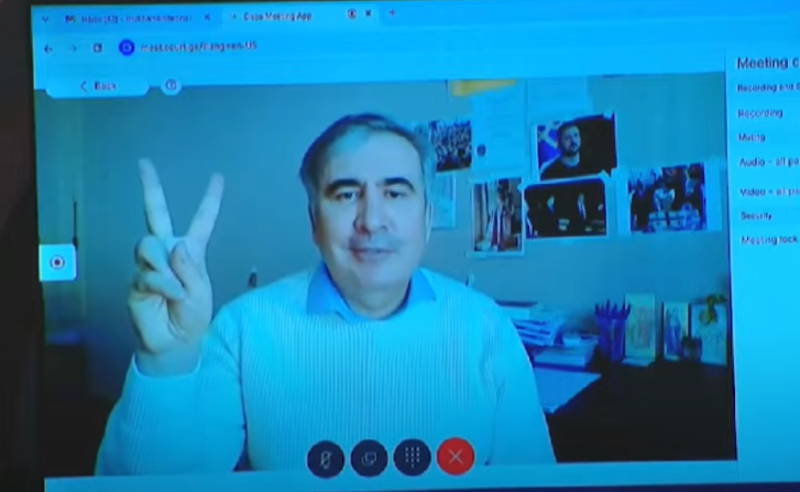 “Özüm yaratdığım dövlət məni elə öz sərhədimdə təqib edir”