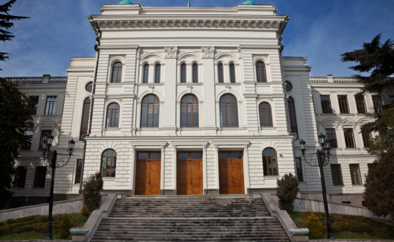"თსუ-დან ჩემი ორი ლექტორი პოლიტიკური ნიშნით გაათავისუფლეს"  - ირაკლი კუპრაძე