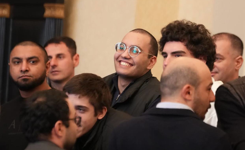 "პროკურატურამ საერთოდ უარი თქვა გარკვეული წონის მქონე ბრალდების წარმოდგენაზე, ადვოკატებს უწევთ დასაბუთება, რომ აბსურდი არის აბსურდი" - ცეცხლაძე