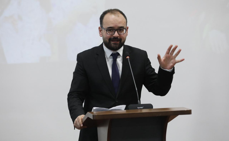 "ვინმე მდინარაძე სენატორ რიშს უკვე შანტაჟის ენით ელაპარაკება" - გეგელია