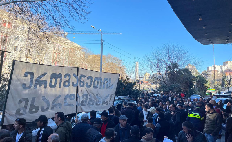 მაღაროელები უწყვეტ აქციებს აანონსებენ - მსვლელობამ კოსტავას გამზირზე გადაინაცვლა