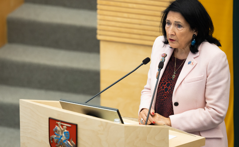პრეზიდენტი ლიეტუვის პარლამენტში: "დღეს ერთ-ერთი ოპოზიციური პარტიის ლიდერს დაემუქრნენ"