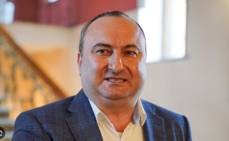 ლევან მურუსიძე "პირველებს" უდასტურებს, რომ ბრიტანული სანქციების შემდეგ სახელფასო ბარათი დაუბლოკეს