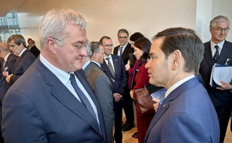 უკრაინის საგარეო საქმეთა მინისტრი აშშ-ის სახელმწიფო მდივანს შეხვდა