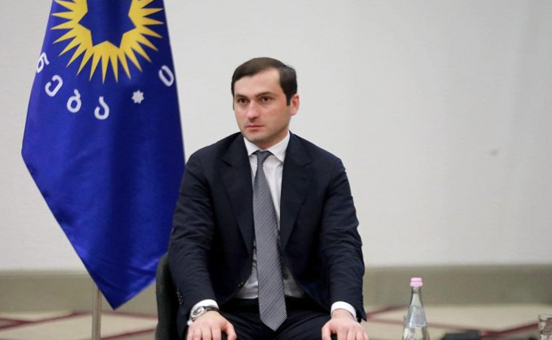 დატოვა თუ დაატოვებინეს თანამდებობა თორნიკე რიჟვაძეს? - პირველი კომენტარები "ოცნებასა" და ოპოზიციაში