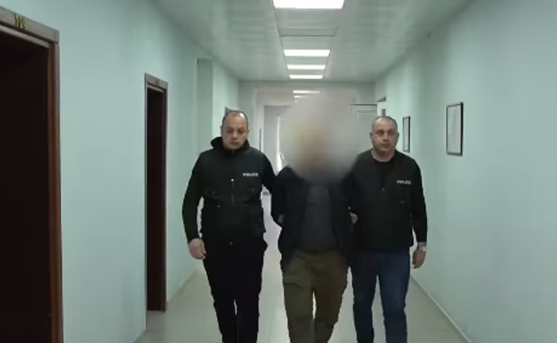 $180 000-ის ჯგუფურად ჩადენილი გამოძალვისა და იძულების ბრალდებით შსს-მ 2 პირი დააკავა