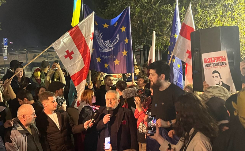 აღდგომის საპროტესტო ღამე თბილისში და ფიცი გმირთა მემორიალთან