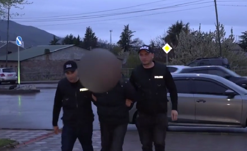 „კოკაინი“, „მეტადონი“, „სუბოტექსი“, „ექსტაზი“ - ნარკოდანაშაულის ბრალდებით 2 პირი დააკავეს