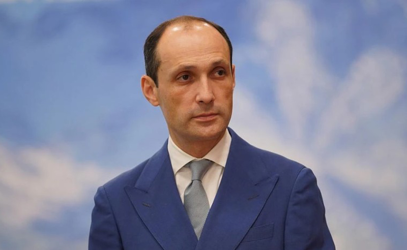 არის თუ არა დავითაშვილის ვიზიტი აშშ-ში "ოცნების" უკან დახევა? - რა ვერსიებზე საუბრობენ ოპოზიციაში