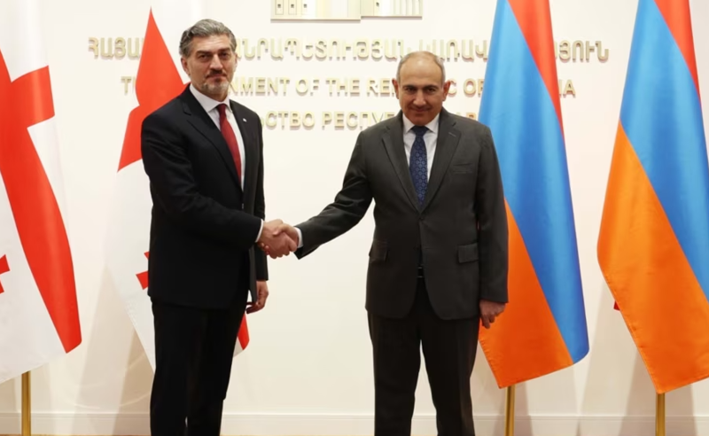 ივანიშვილის პრეზიდენტი სომხეთშია