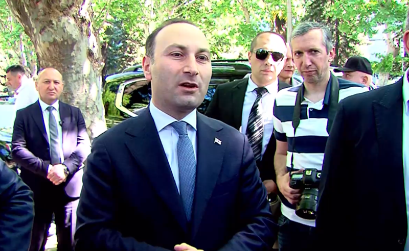 რატომ გაუხსნა საჰაერო სივრცე საქართველომ ფიცოს მოსკოვში ჩასასვლელად - რას ამბობს ოხანაშვილი