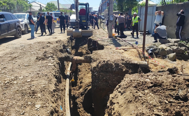 Marneulidə kanalizasiya layihəsinin tikintisi zamanı fəhlə həlak olub
