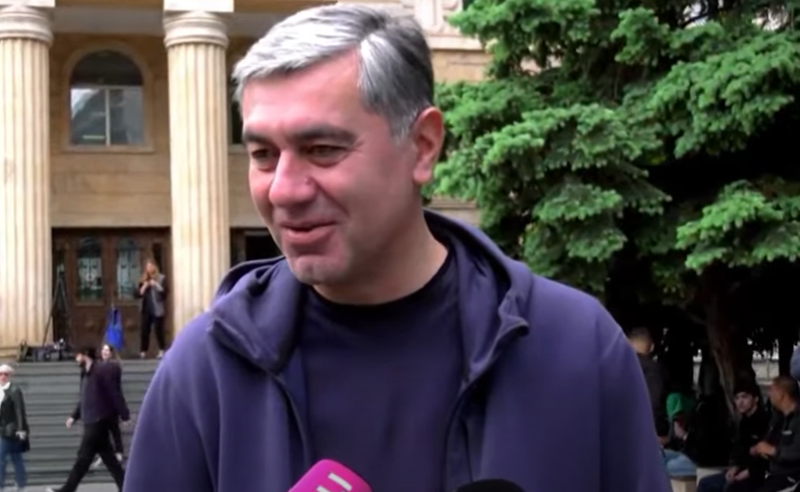 გაუშვებს თუ არა რეჟიმი ირაკლი ოქრუაშვილს ციხეში - საქალაქოში პროცესი იმართება