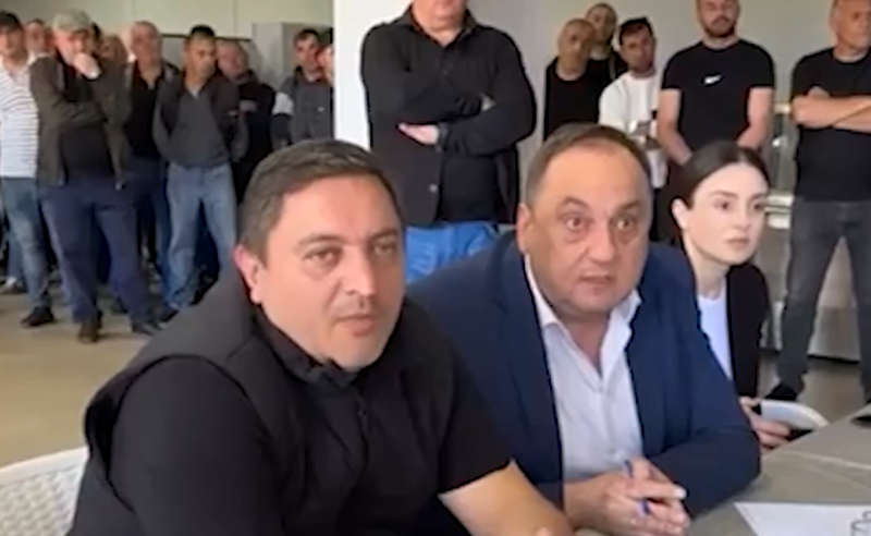 ყვირილი, ხელების ქნევა, დამამცირებელი საუბარი - მიხაილ სოცკი მაღაროელების დატერორებაშია ბრალდებული