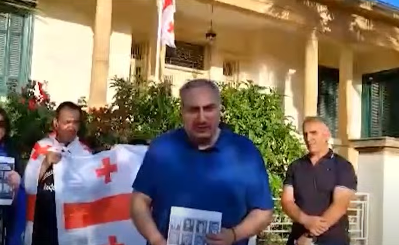 "ვაფერადებთ საქართველოს" - კვიპროსში ქართველმა ემიგრანტებმა სოლიდარობის აქცია გამართეს