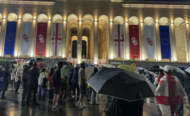 უწყვეტი პროტესტის 181-ე დღე-რუსთაველის გამზირი გადაიკეტა