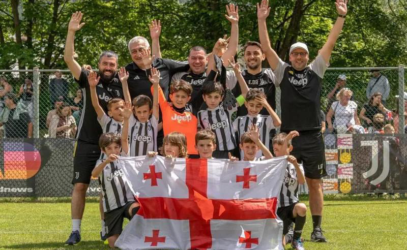 დიდი ბრძოლა გვაქვს მოსაგები ამ ქვეყნის და ჩვენი ბავშვების გადასარჩენად!  - მამუკა ხაზარაძე