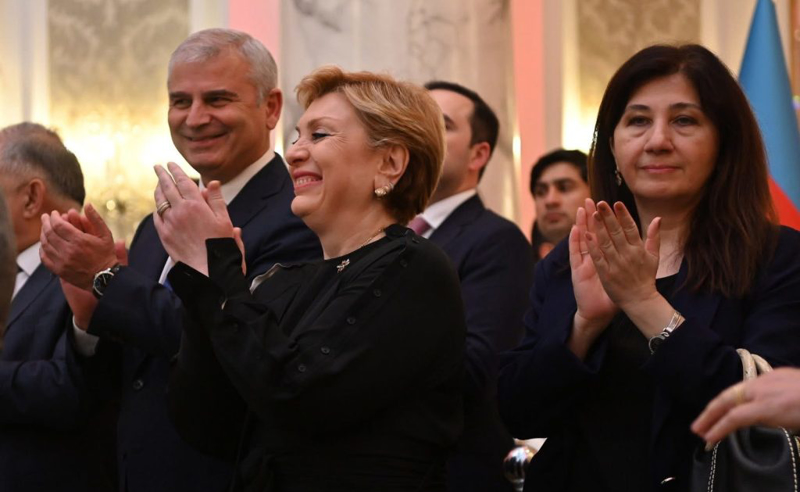 კულტურის მინისტრმა 14 ათას ევროდ ორი ჩანთა იყიდა