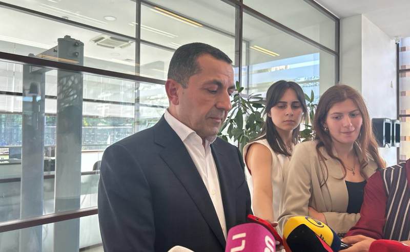 კითხვას, რატომ დანიშნეს გახარია პრემიერად ალექსანდრე ტაბატაძე არ პასუხობს