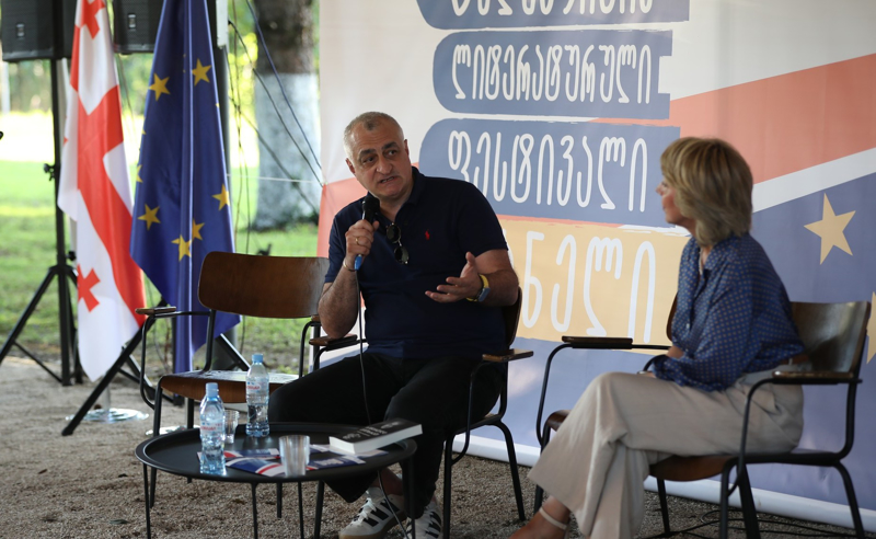 ლიტერატურული ფესტივალი “გრანელი“: ვგმობთ ჯაფარიძე-ხაზარაძის წინააღმდეგ მიმართულ პოლიტიკურ რეპრესიებს