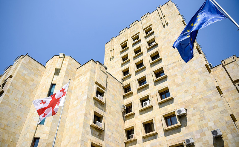 განსაკუთრებით დიდი ოდენობით ნარკოტიკული საშუალების უკანონო შეძენა, შენახვის ფაქტზე ერთ პირს ბრალი წაუყენეს