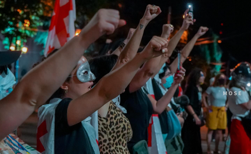 უწყვეტი პროტესტის 225-ე დღე-რუსთაველის გამზირი გადაიკეტა