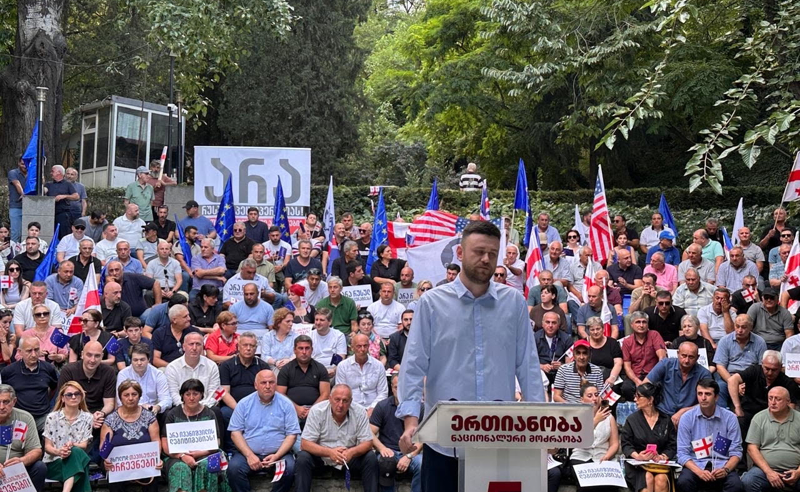 ლაშა კომახიძე - ენმ რუსულ სპეცოპერაციაში მონაწილეობას არ აპირებს და აგრძელებს ბრძოლას 2003 წლის იდეალებისთვის, რომელიც აგებული იყო ევროპულ ფასეულობებზე