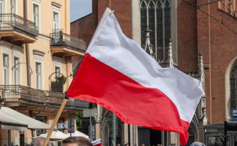 პოლონეთი თავის მოქალაქეებს რუსეთის დატოვებისკენ მოუწოდებს