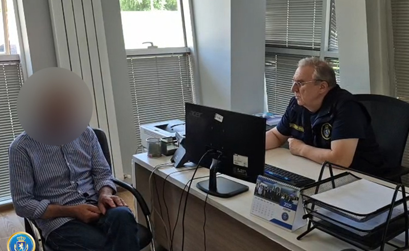 "მოტყუებით დაირეგისტრირეს 496 000 ლარის ღირებულების 8 041 მ2 ფართობის 3 მიწის ნაკვეთი" - 3 პირის მიმართ სისხლისსამართლებრივი დევნა დაიწყო