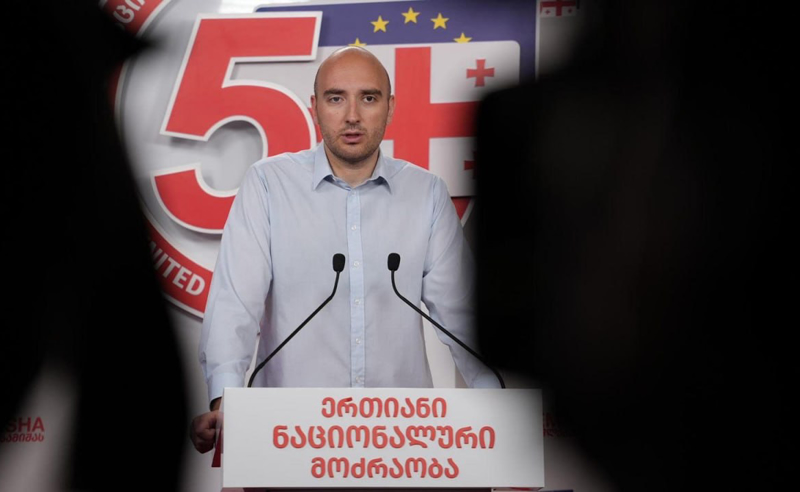 ფავლენიშვილი: ძალიან კარგად იცის კობახიძემ, რომ ქვეყანას ღალატობს