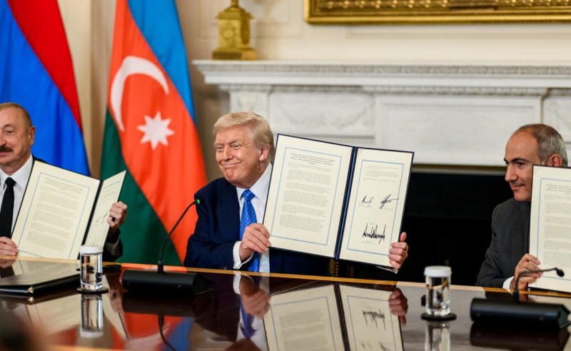 სომხეთმა და აზერბაიჯანმა თეთრ სახლში სამშვიდობო შეთანხმებას მოაწერეს ხელი