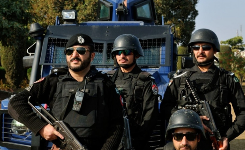Reuters: პაკისტანში შეიარაღებულმა პირებმა ექვსი პოლიციელი მოკლეს