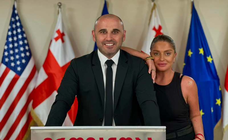 რიკოთზე ავტომობილს, რომლითაც ლევან ხაბეიშვილი გადაადგილდებოდა, ცეცხლი გაუჩნდა